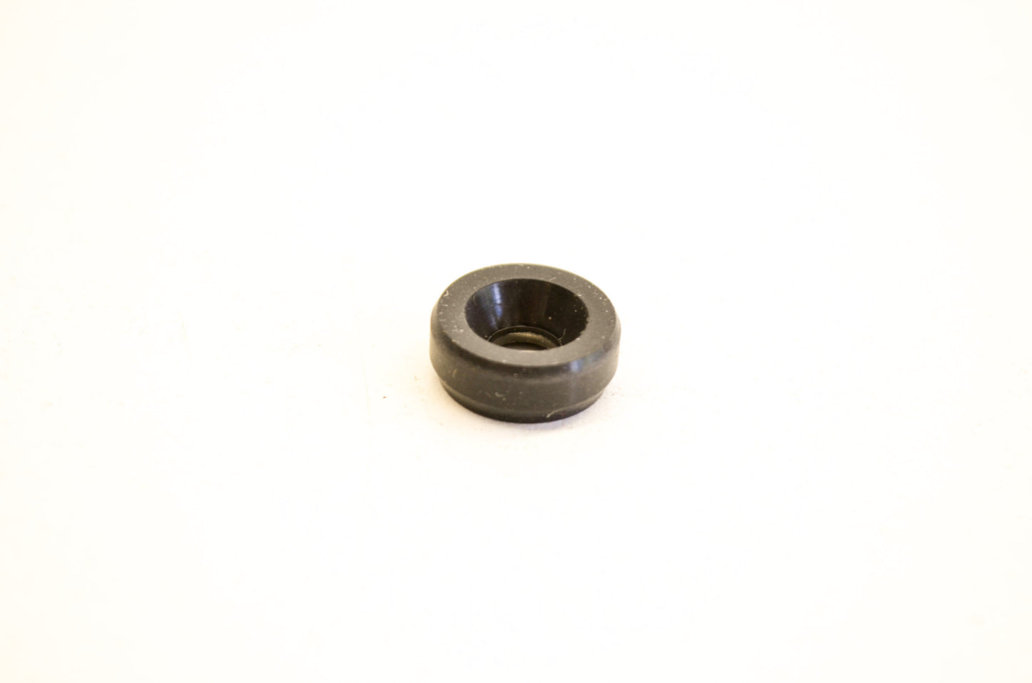 New OEM Yamaha Check Ball Seat NOS
