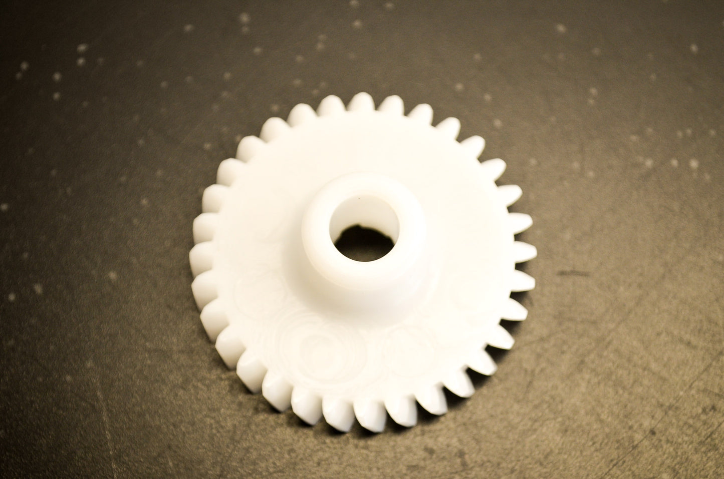 OEM Yamaha 4L0-12459-00-00 Impeller Shaft Gear NOS