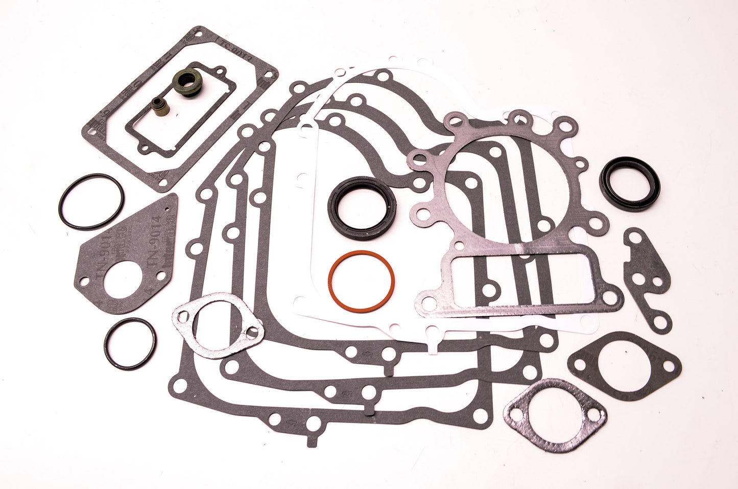 New Briggs & Stratton Engine Gasket Kit NOS