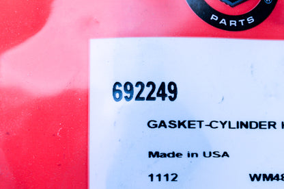 New Briggs & Stratton 692249 Cylinder Head Gasket NOS
