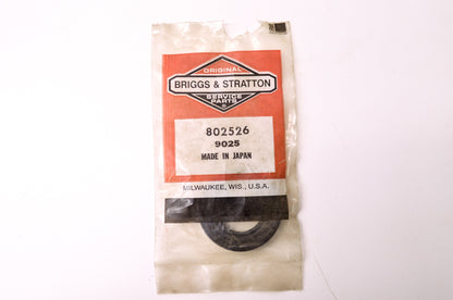 OEM Briggs & Stratton 802526 Oil Seal NOS
