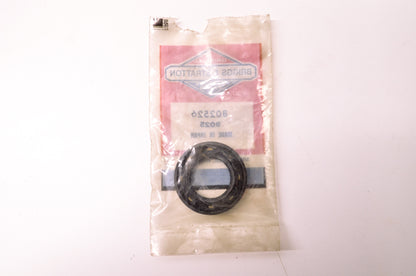 OEM Briggs & Stratton 802526 Oil Seal NOS