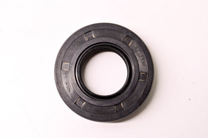 OEM Briggs & Stratton 802525 Oil Seal NOS
