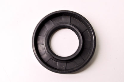 OEM Briggs & Stratton 802525 Oil Seal NOS