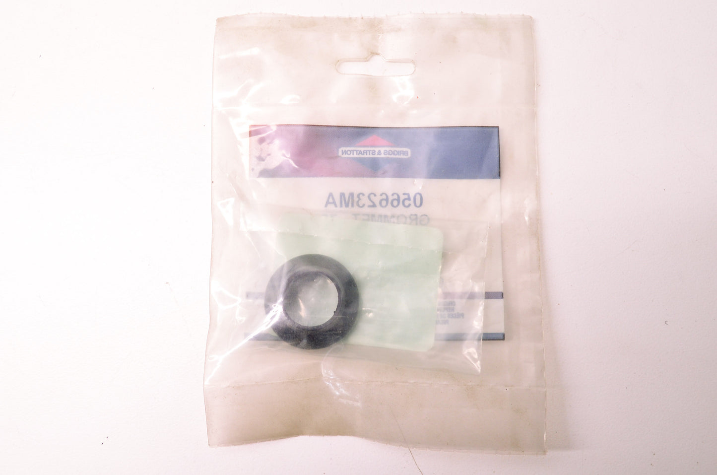 OEM Briggs & Stratton 056623MA Grommet NOS