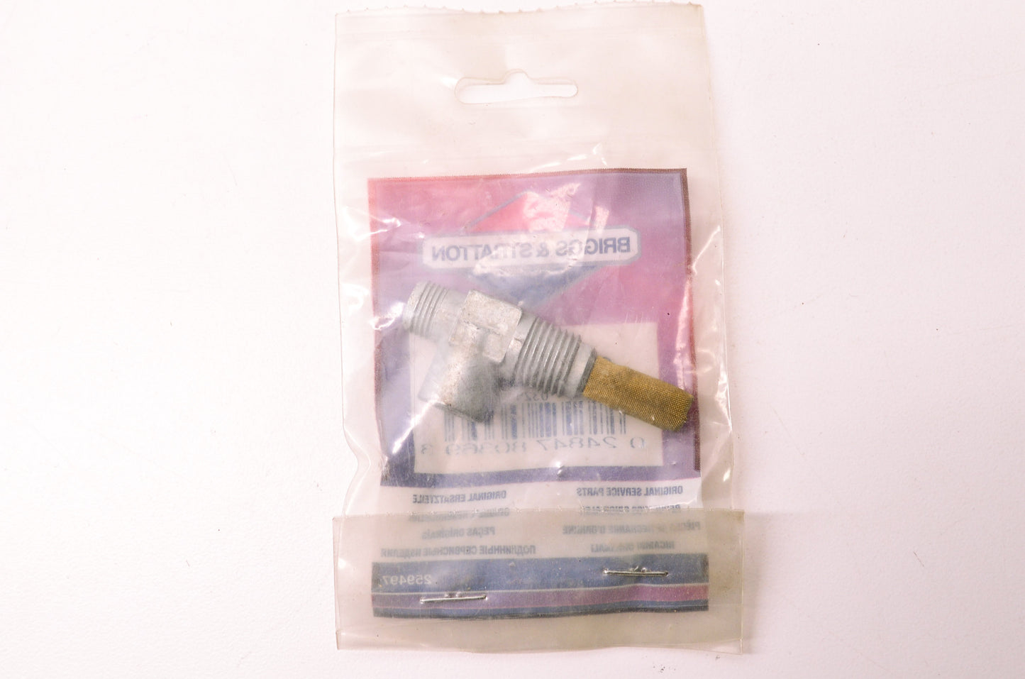 New Briggs & Stratton 295896 Tank Outlet NOS