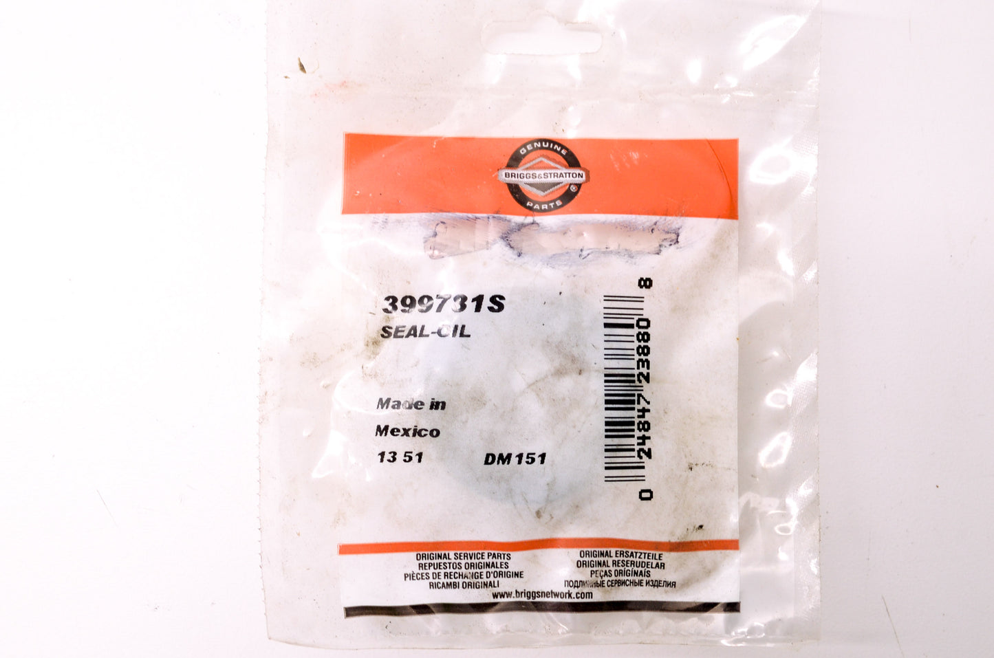 New Briggs & Stratton 399781S Oil Seal NOS
