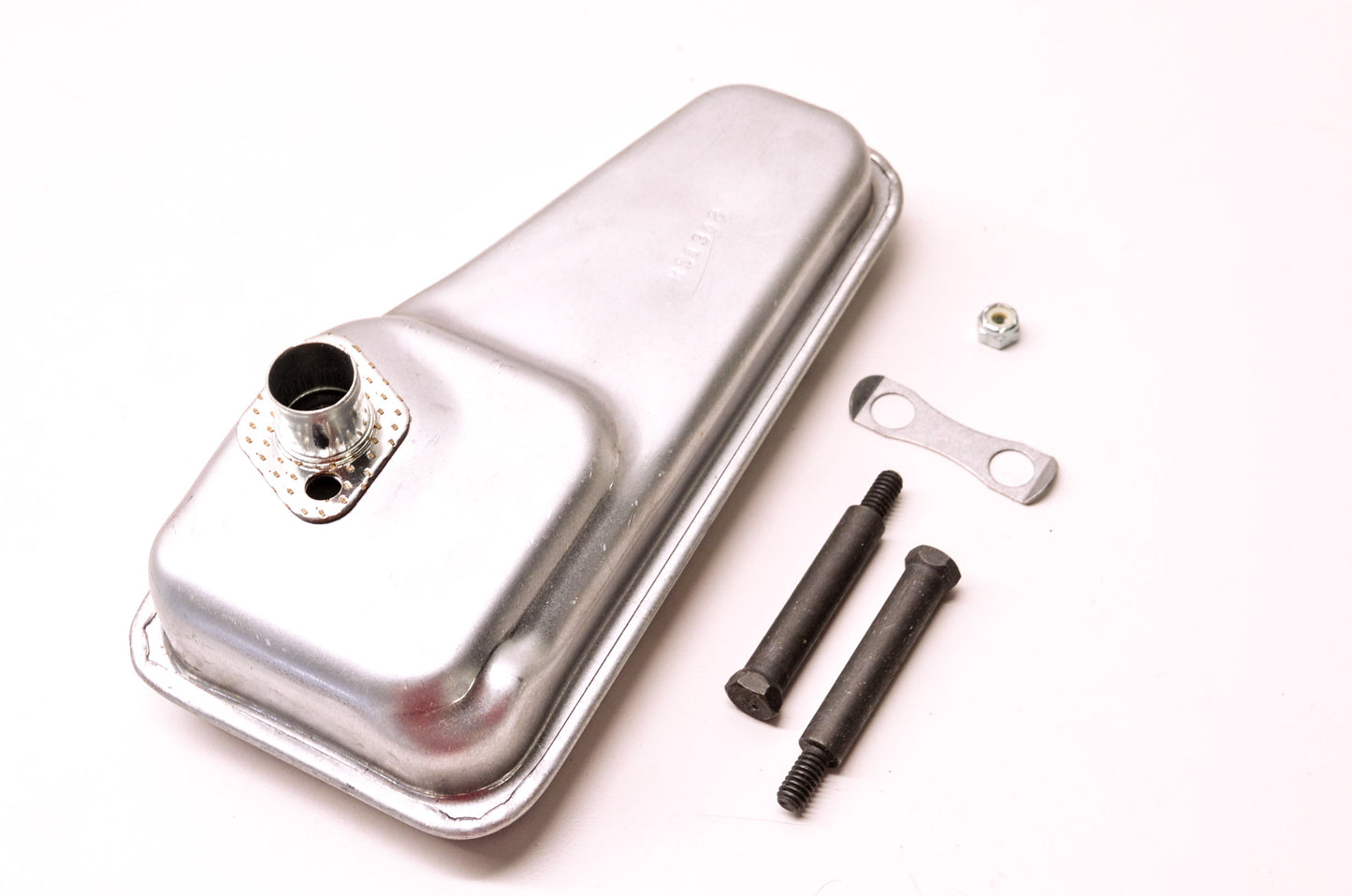 New Briggs & Stratton Muffler Kit NOS