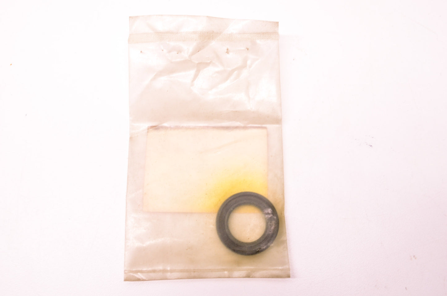 OEM Honda 91202-ZE6-003 Oil Seal 22X35X6 NOS