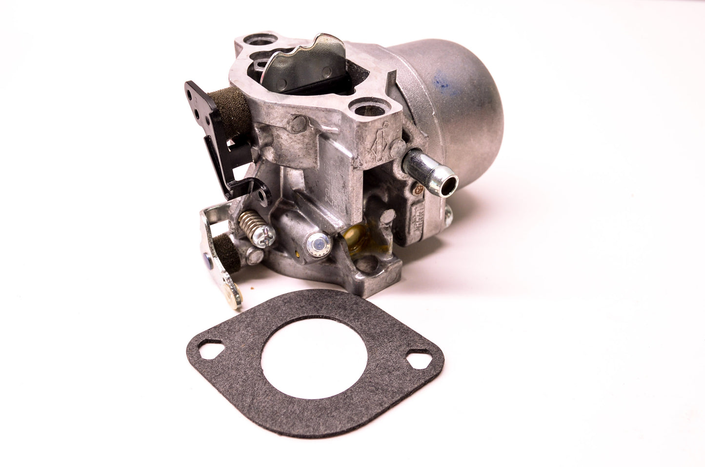 New Briggs & Stratton Carburetor w/ Gasket NOS