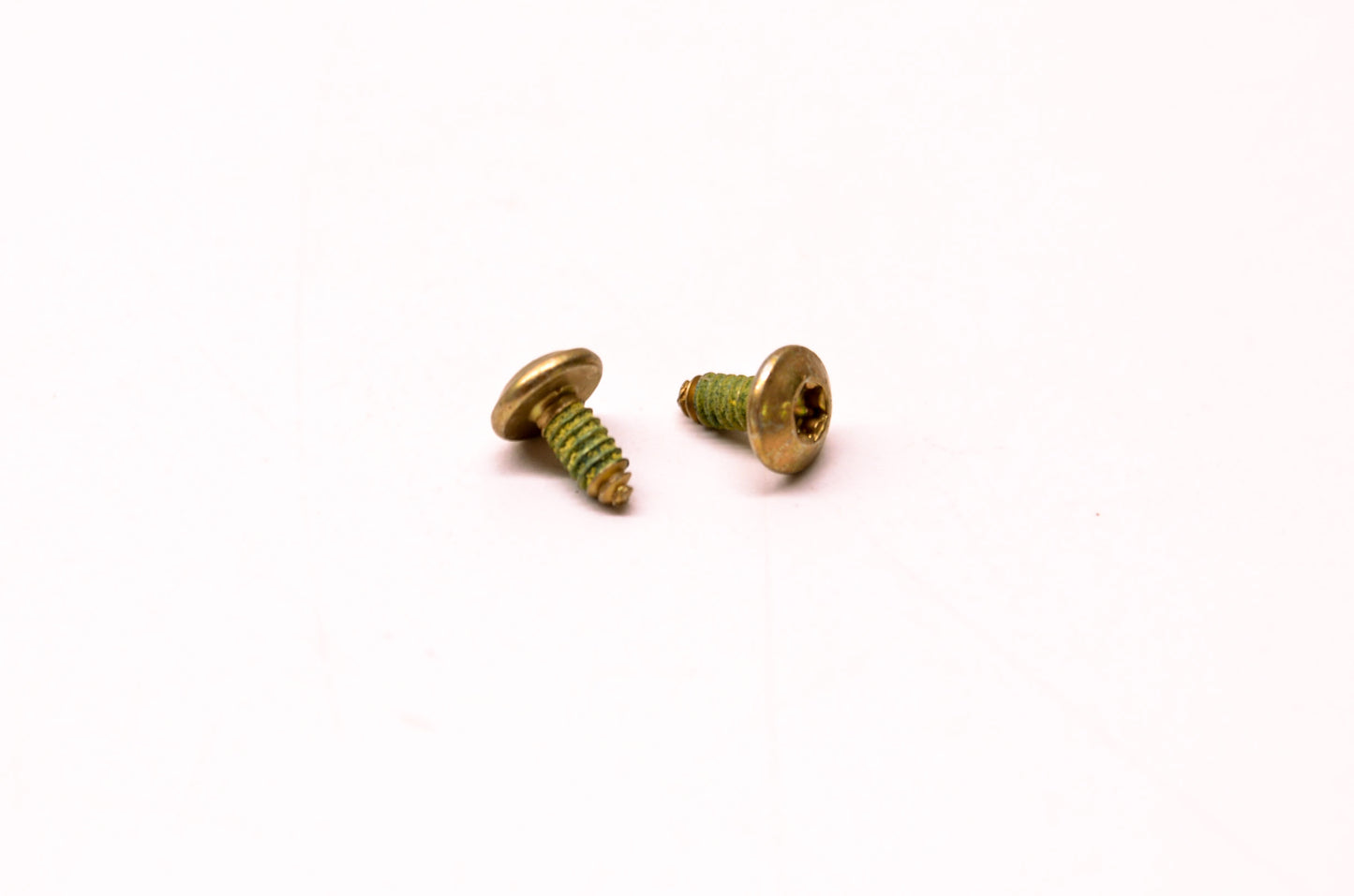 Tecumseh 650506 Screw Qty 2 NOS