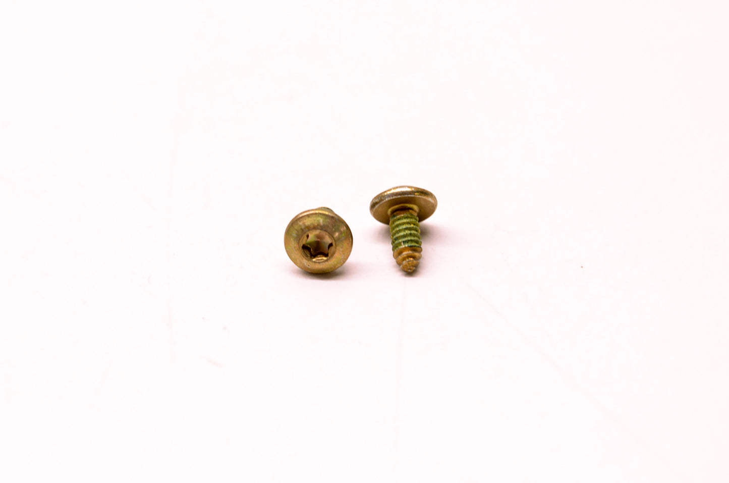 Tecumseh 650506 Screw Qty 2 NOS