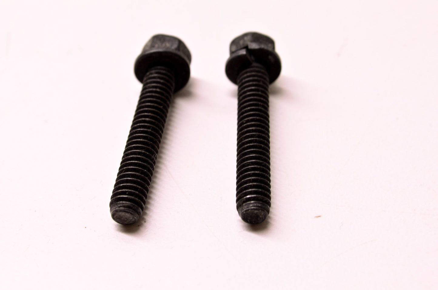 Tecumseh 650599 Screw Qty 2 NOS