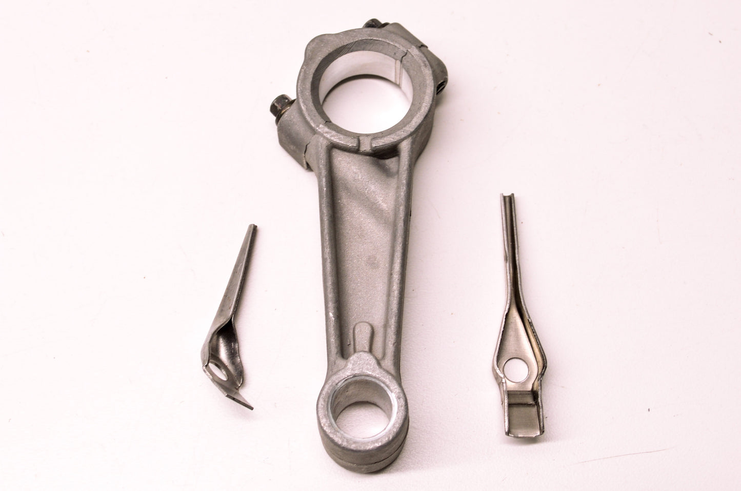 New Tecumseh Connecting Rod NOS