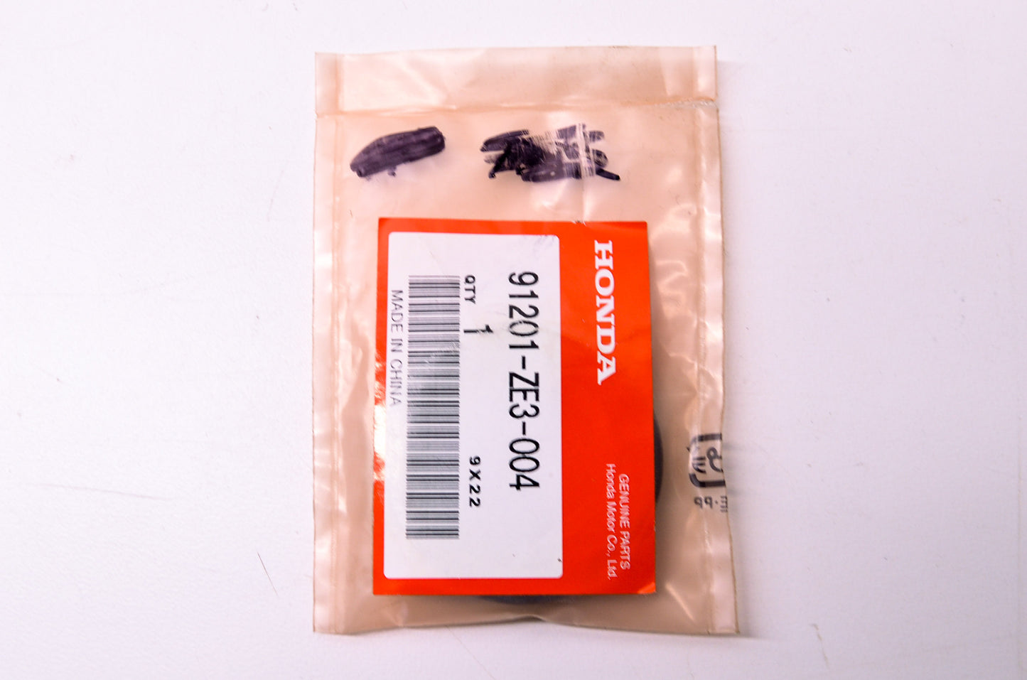 OEM Honda 91201-ZE3-004 Oil Seal 35X52X8 NOS