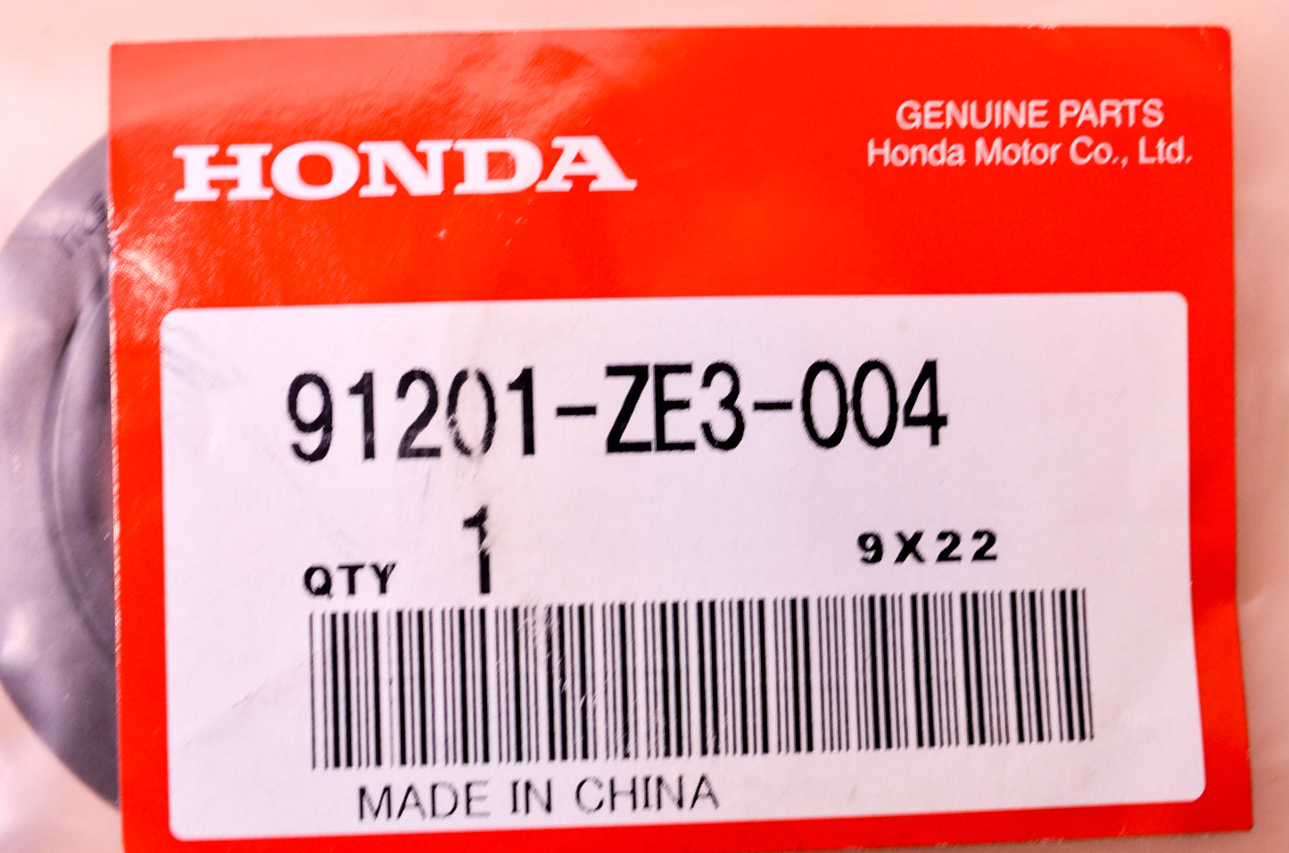 OEM Honda 91201-ZE3-004 Oil Seal 35X52X8 NOS