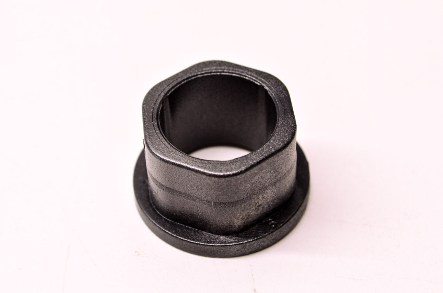 New MTD 941-0245 Flange Bearing Bushing NOS