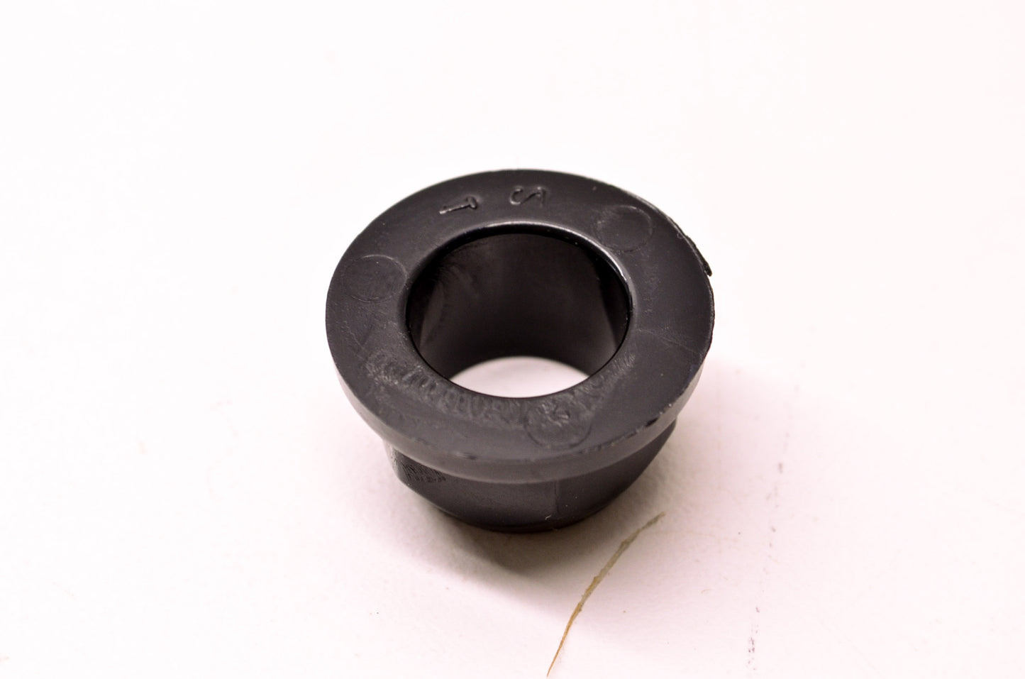 New MTD 941-0225 Hex Flange Bearing Bushing NOS