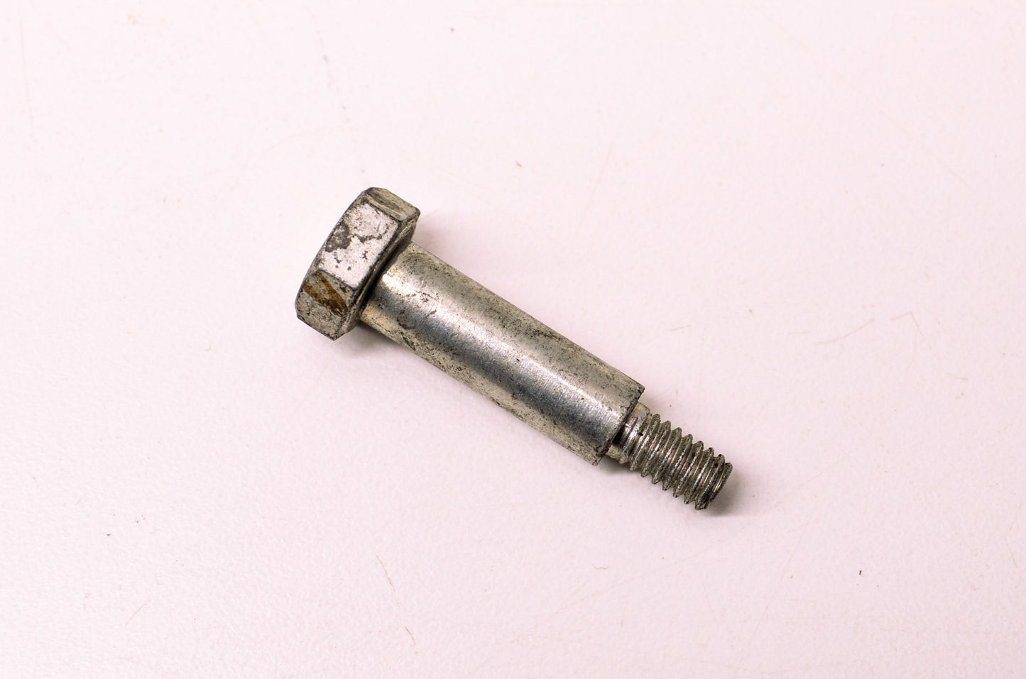 MTD 1513-113 Shield Bolt NOS