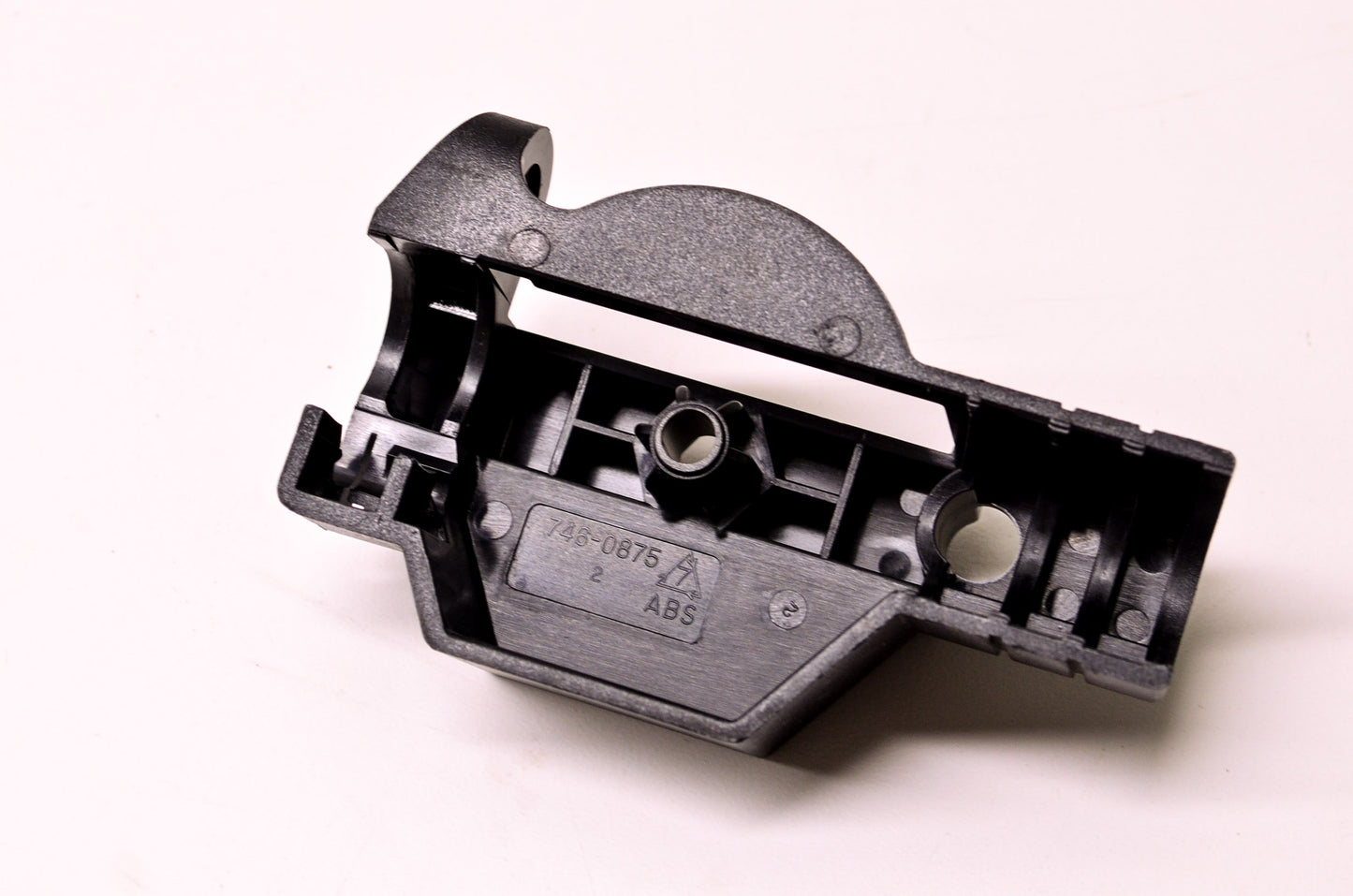 MTD 946-0875 Throttle Body