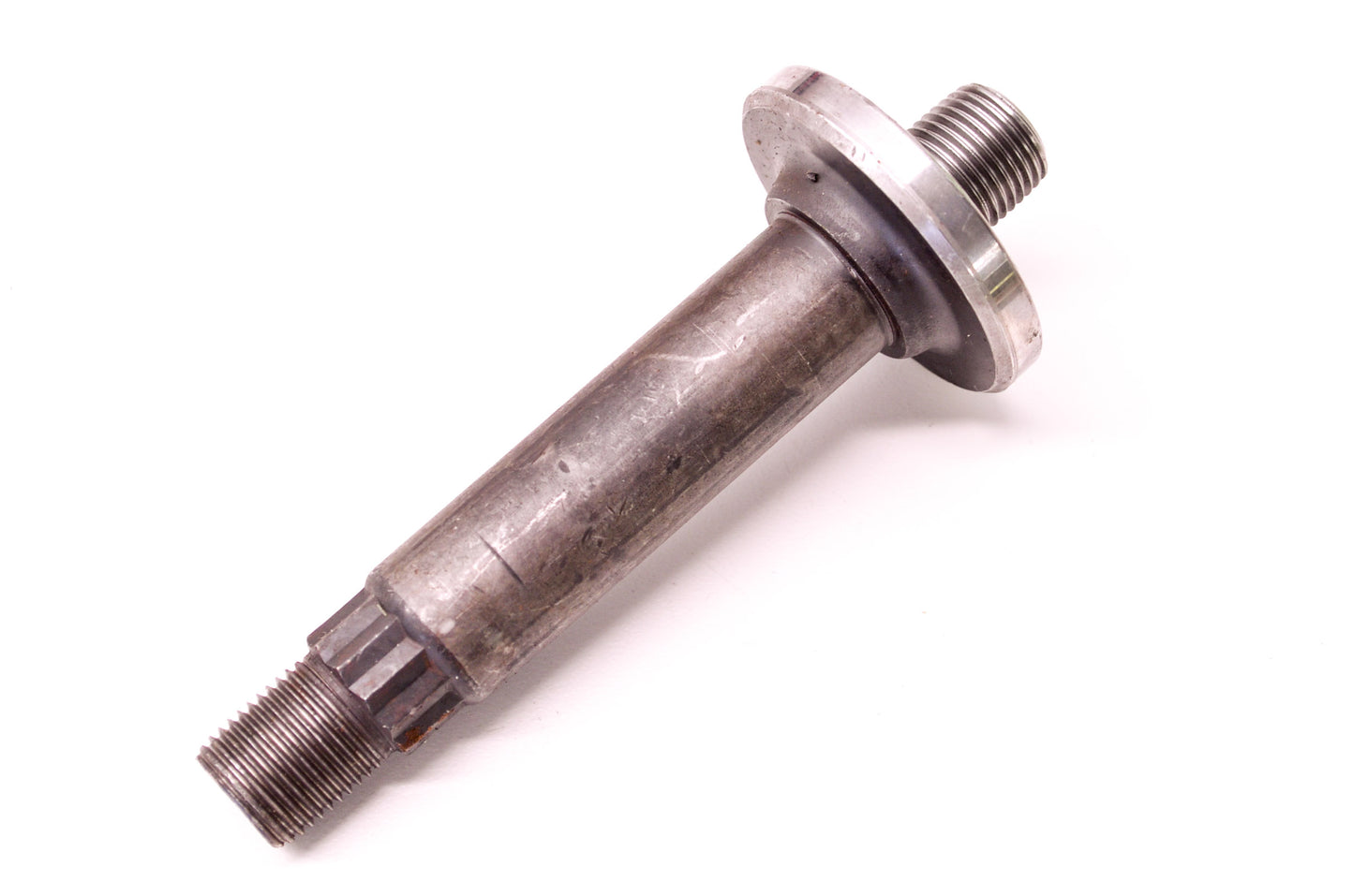 New MTD Blade Spindle Shaft NOS