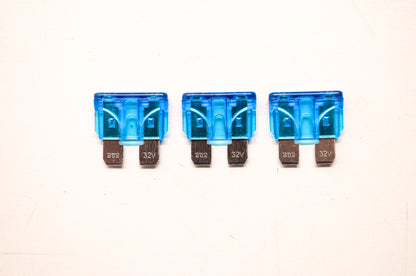 Rotary 31-8491, 8491 Mize & Co Auto ATC15 ATC 15A 32V Blade Fuse Qty 3 NOS