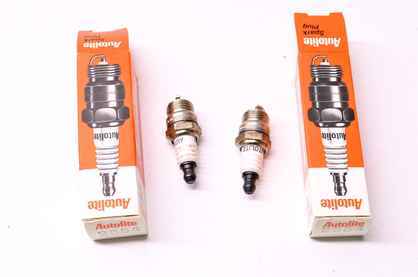 Autolite 2554 Spark Plug Qty 2 NOS