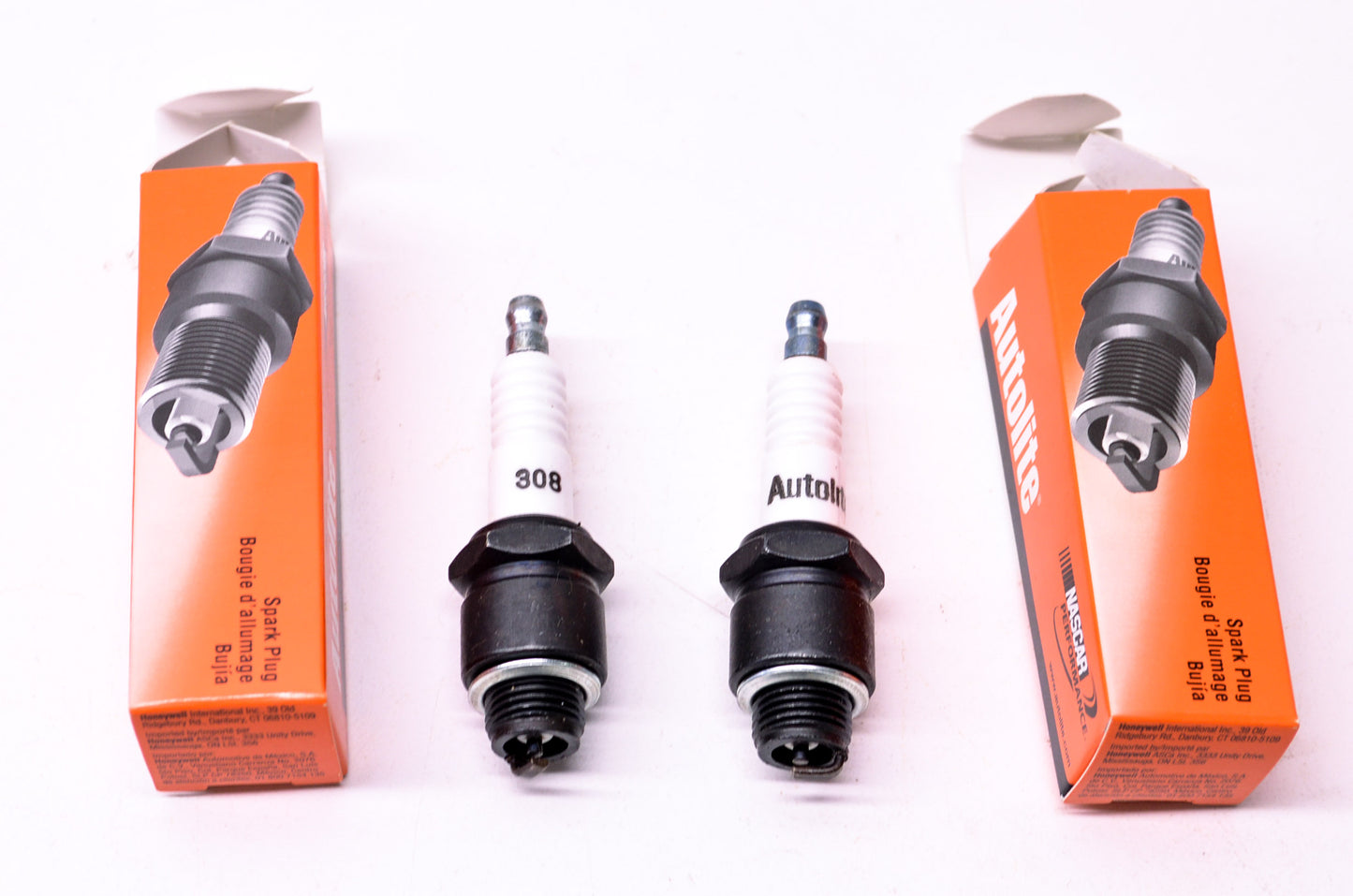 New Autolite Spark Plug QTY 2 NOS