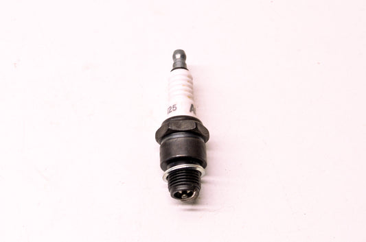 New Autolite 425 Spark Plug NOS