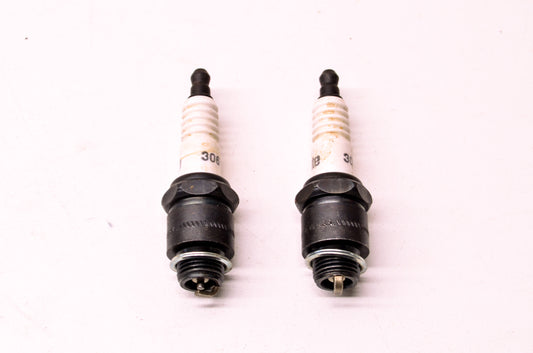 Autolite 306 Spark Plug Qty 2 NOS
