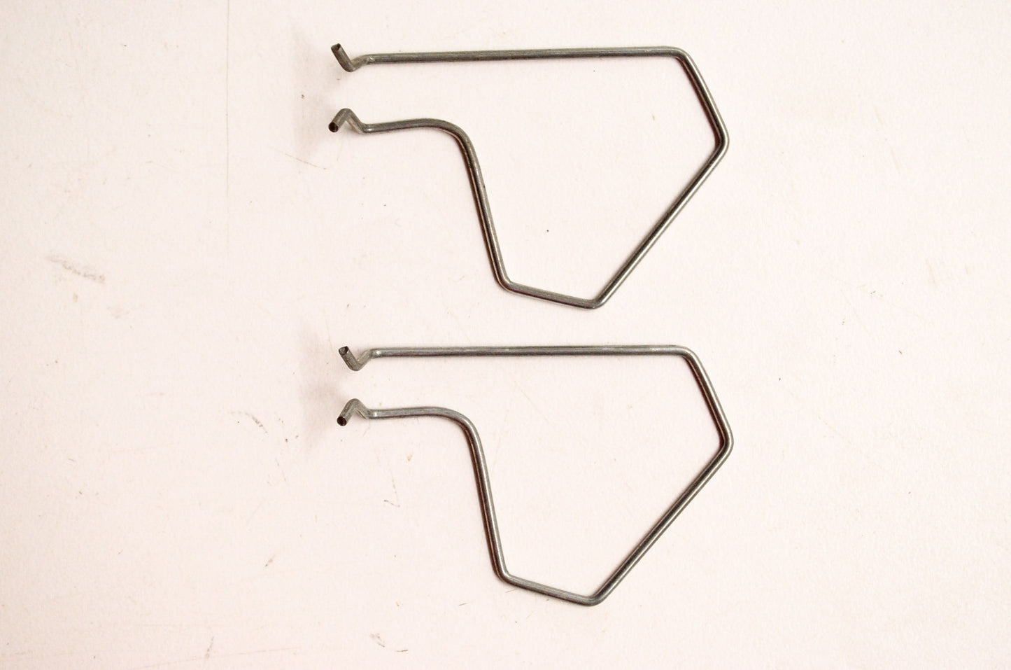 Lawnboy LBC10, 604260 Retainer Clip Qty 2 NOS