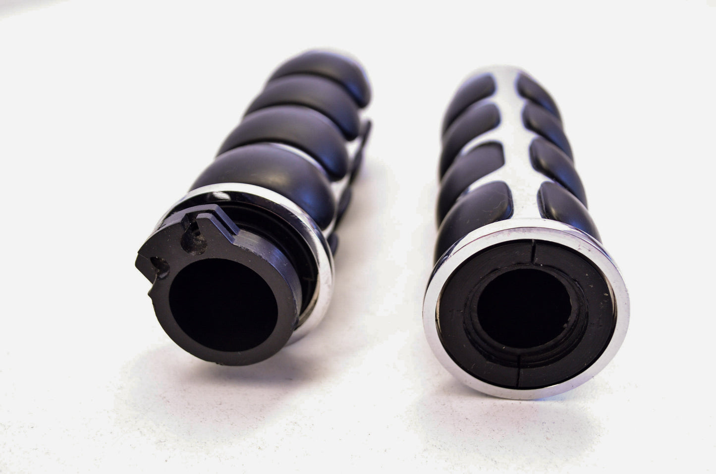 New Kuryakyn Chrome ISO Grip Kit Honda NOS
