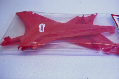 Polisport 16-3667, 8604500001 Red Upper Side Panel Kit Honda NOS