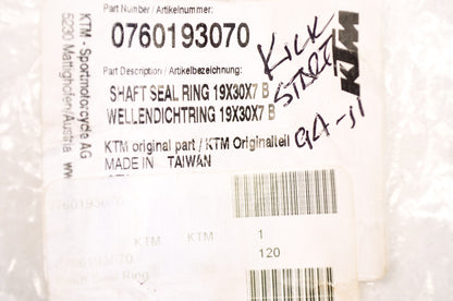 OEM KTM 760193070 Shaft Seal Ring 19x30x7 B NOS