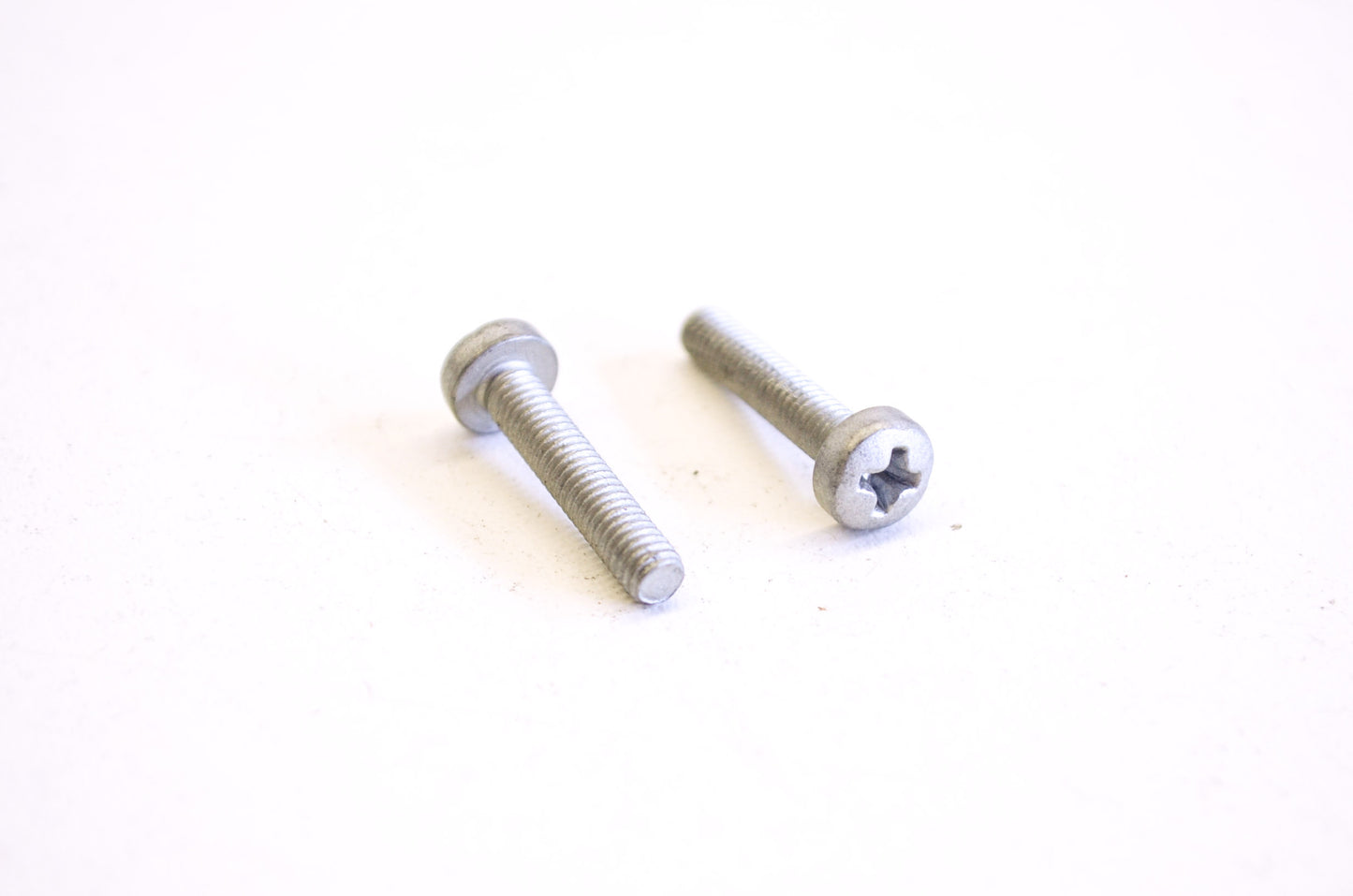 OEM KTM 985040203 Flat Head Screw DIN7985 M4X20 Qty 2 NOS