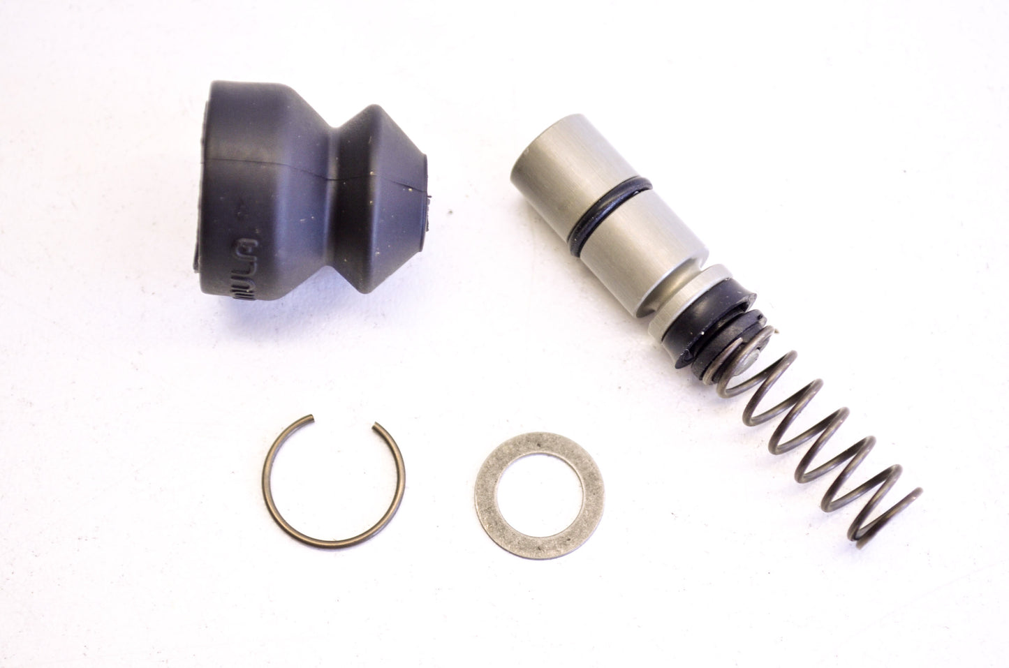 Formula Rear Master Cylinder Piston Kit NOS