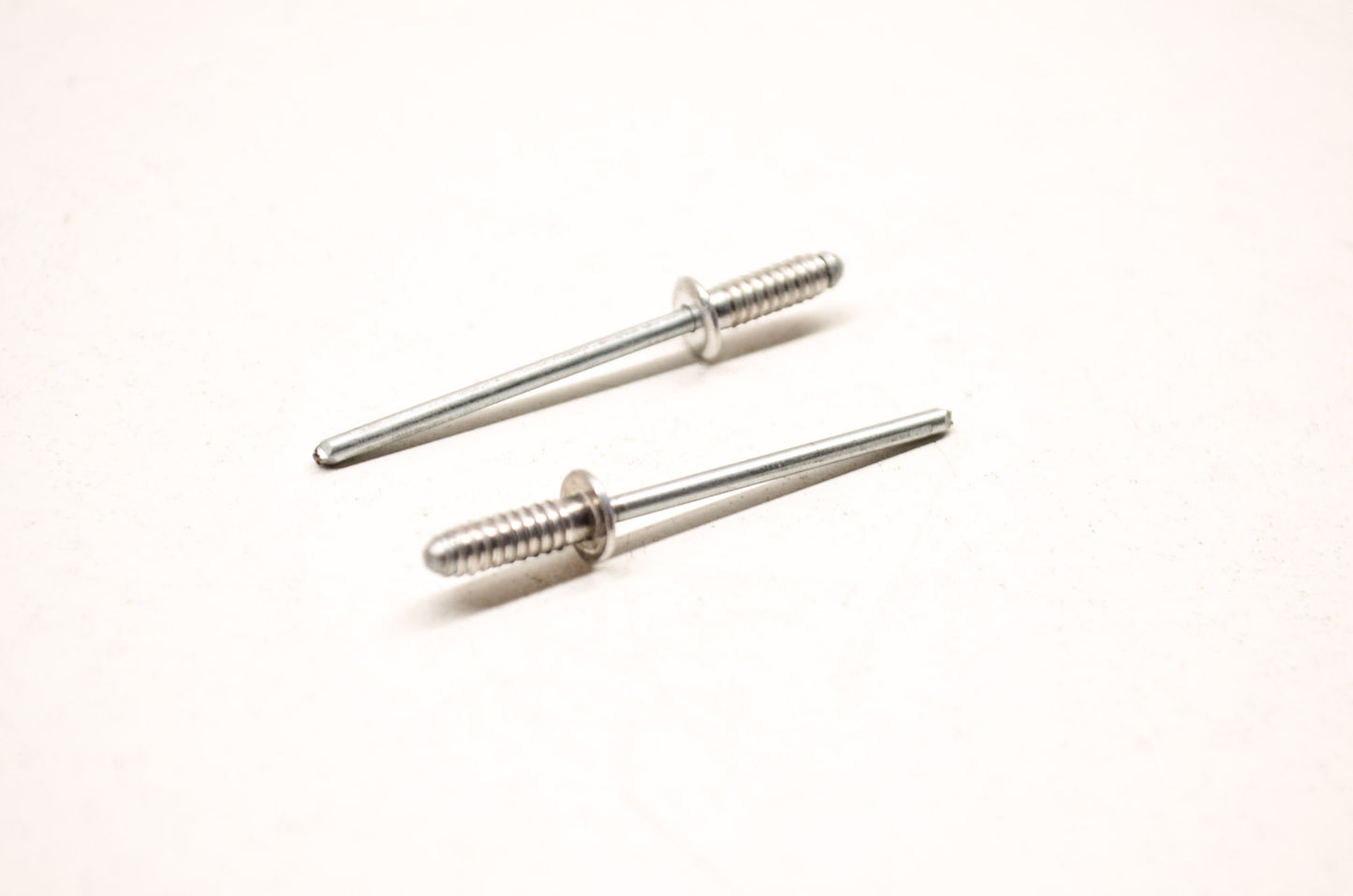 Blind Rivet 3.3x9.7 Qty 2 NOS