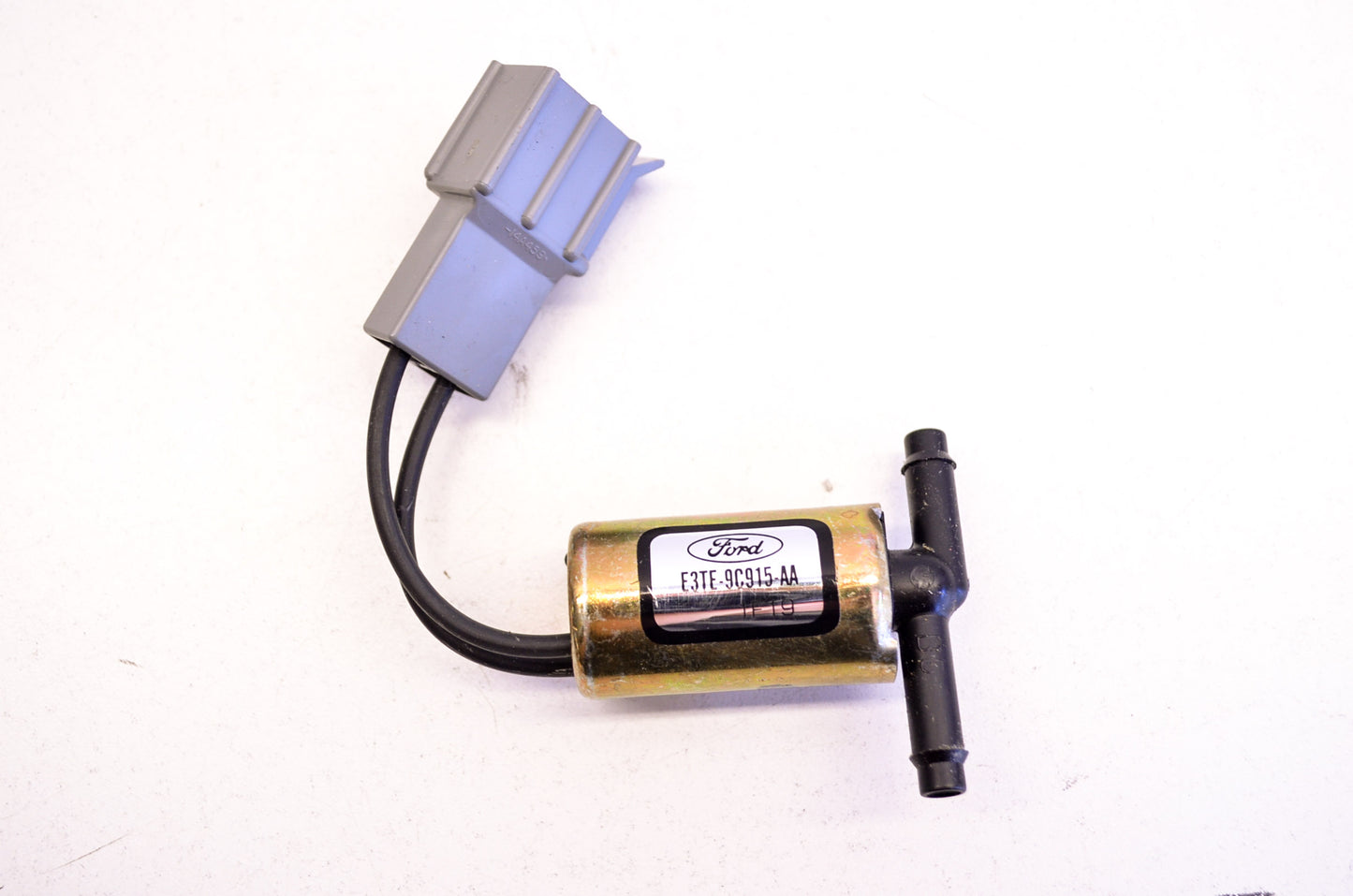 OEM Ford CX-792, E3TZ-9C915-A Vapor Canister Purge Solenoid Assembly NOS