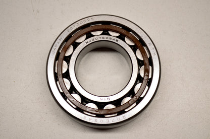 OEM KTM 56530123200 Cylinder Roller Bearing NJ207ET2XCS42 NOS