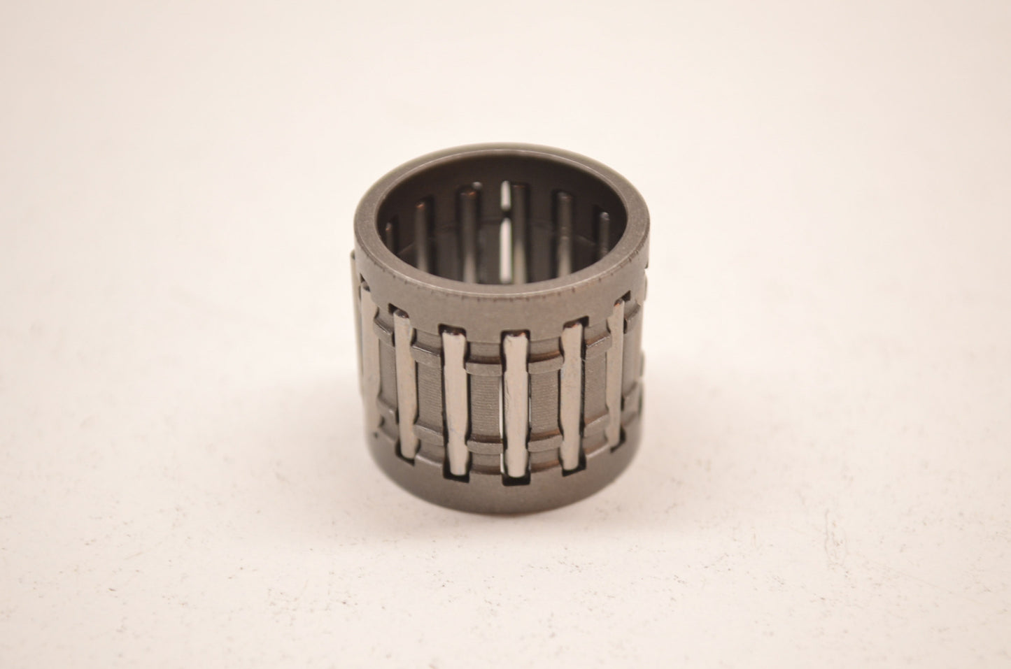 New Wiseco Top End Bearing 18x22x19.8mm NOS