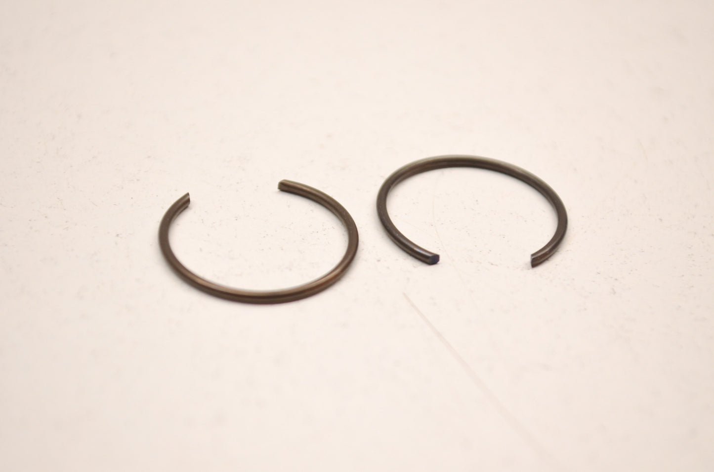 Vertex 72074K Circlip Qty 2 NOS