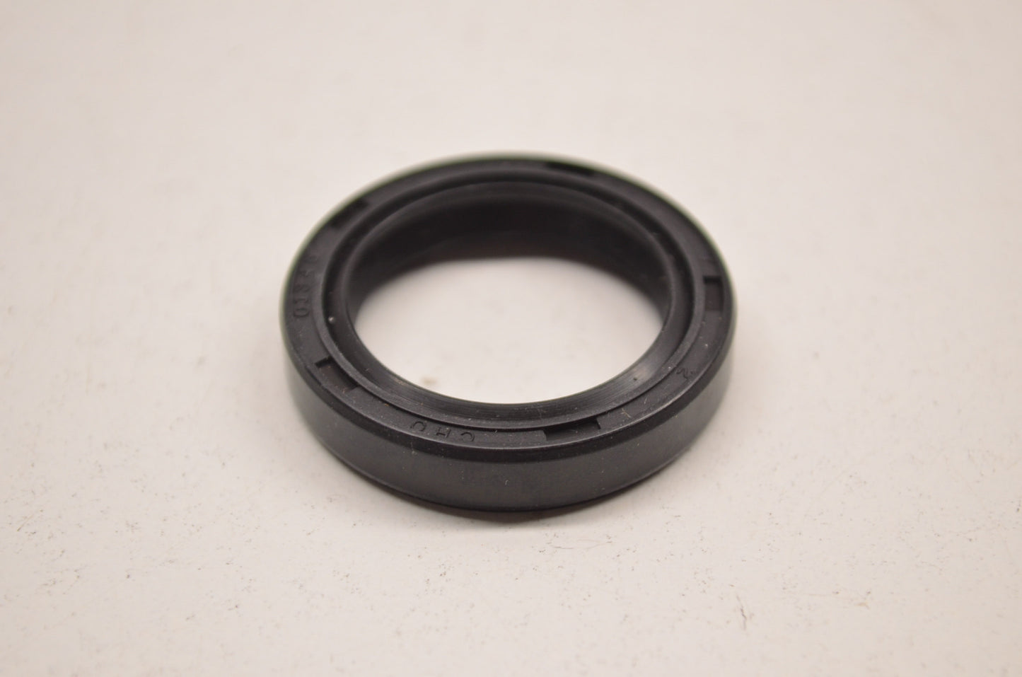 New Aftermarket Oil Seal 25x35x7mm NOS