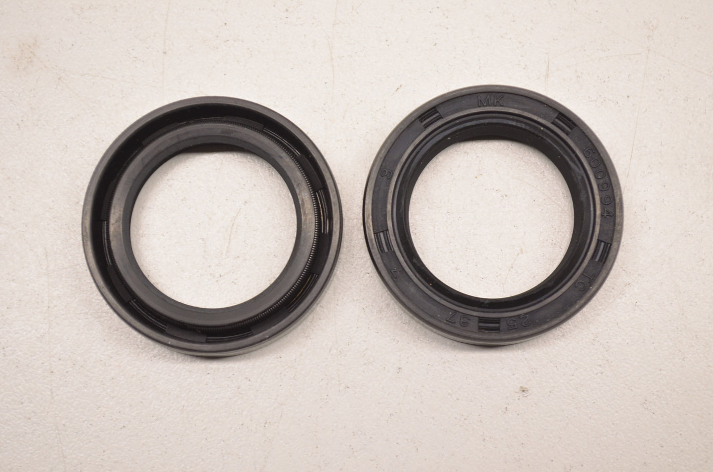 New MK Oil Seal 25x37x7mm QTY 2 NOS