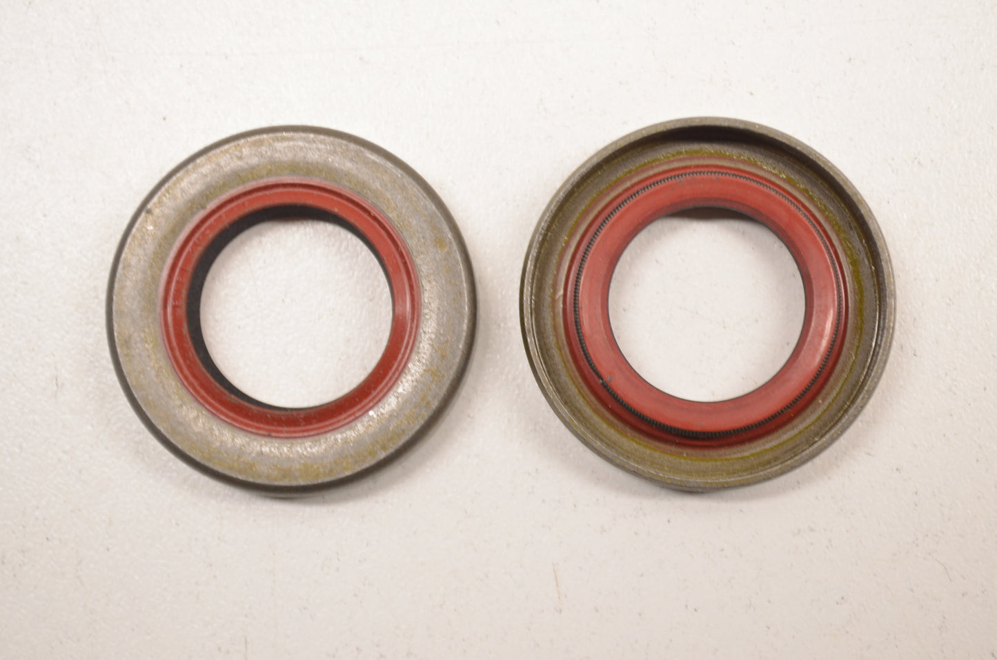 New CFW Oil Seal 20x35x6mm QTY 2 NOS