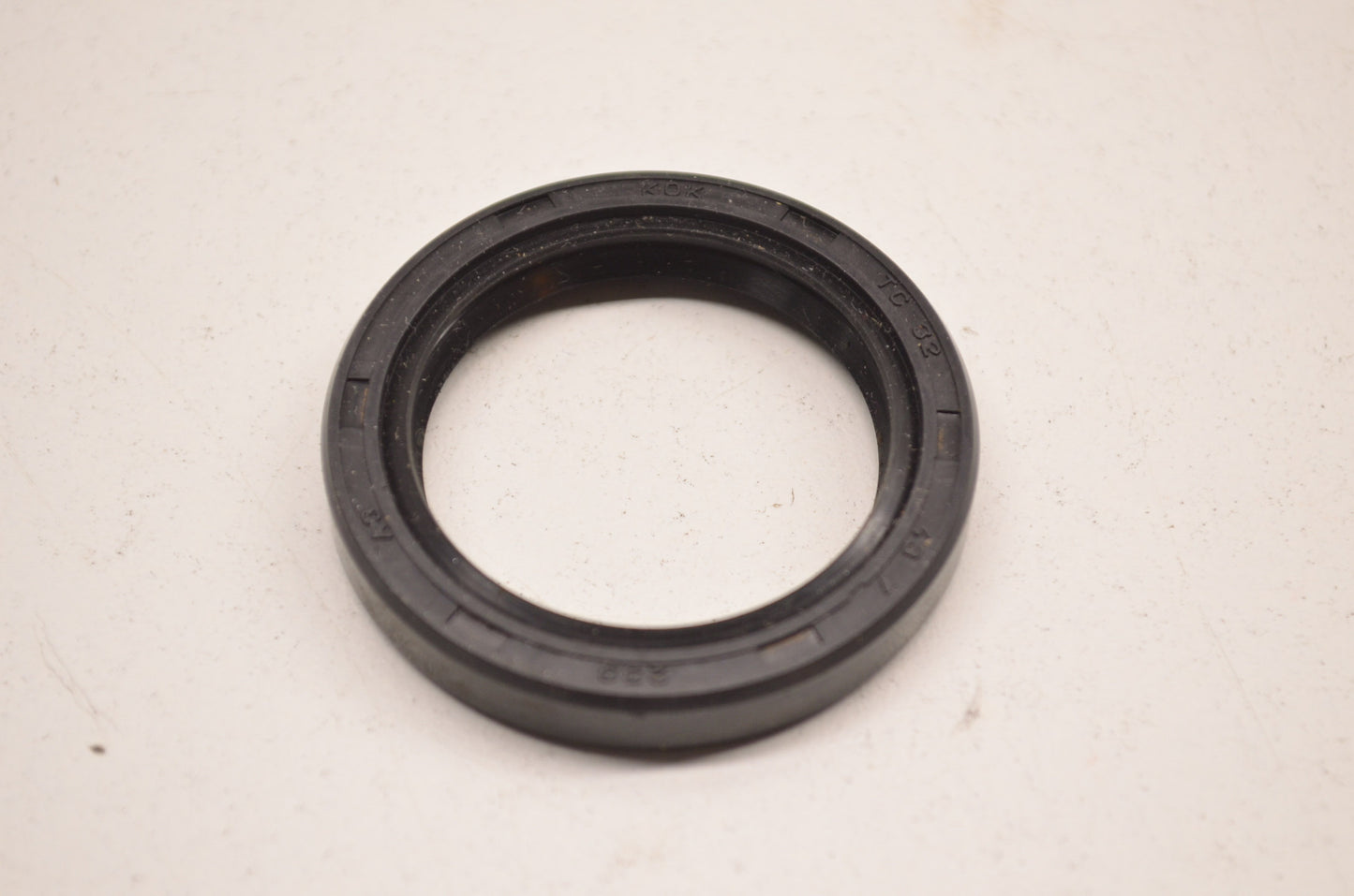 New KOK Oil Seal 32x43x7mm NOS