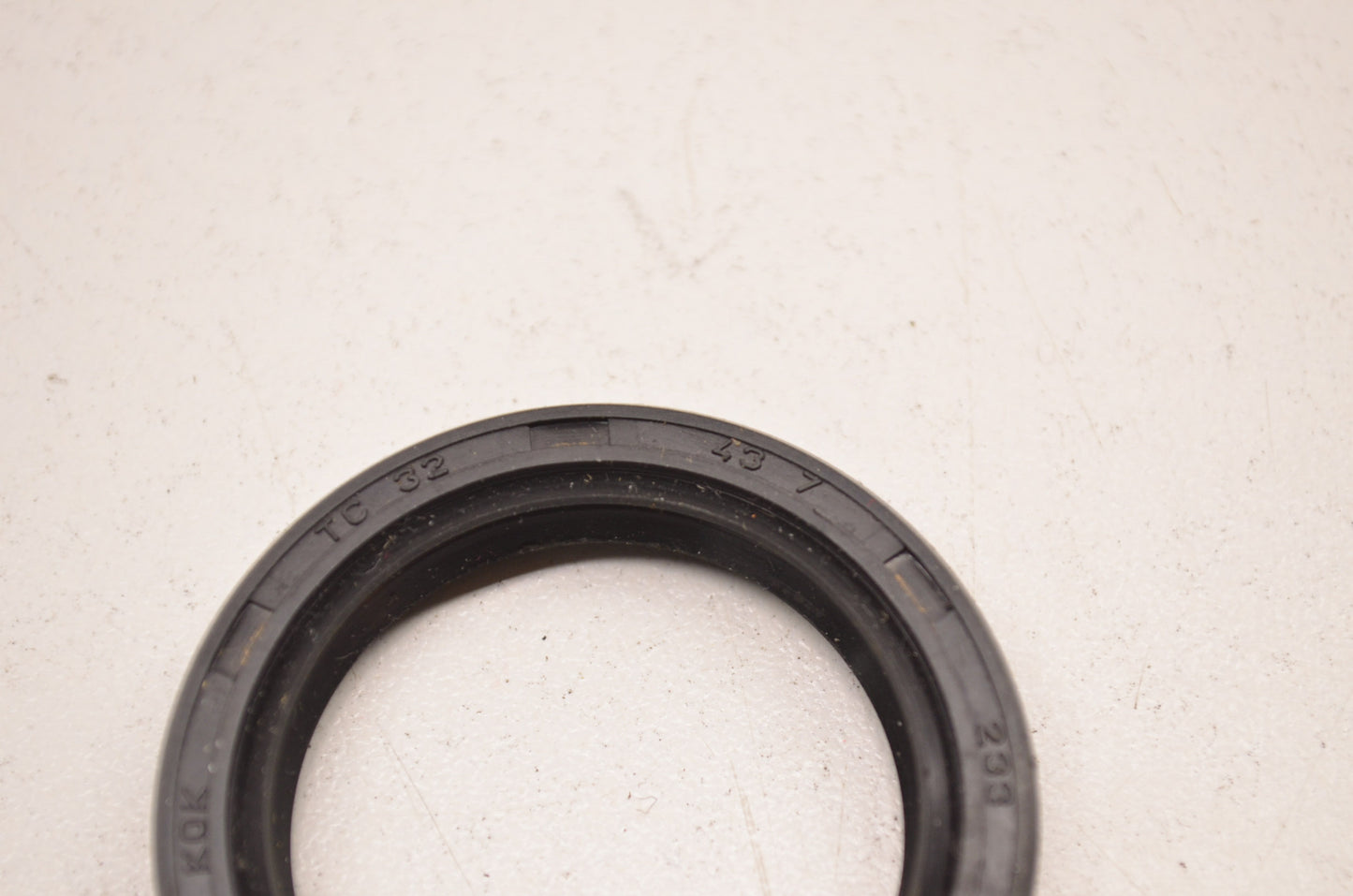 New KOK Oil Seal 32x43x7mm NOS
