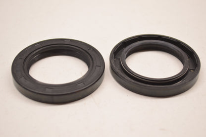New Clark Seals Oil Seal 32x47x6mm QTY 2 NOS