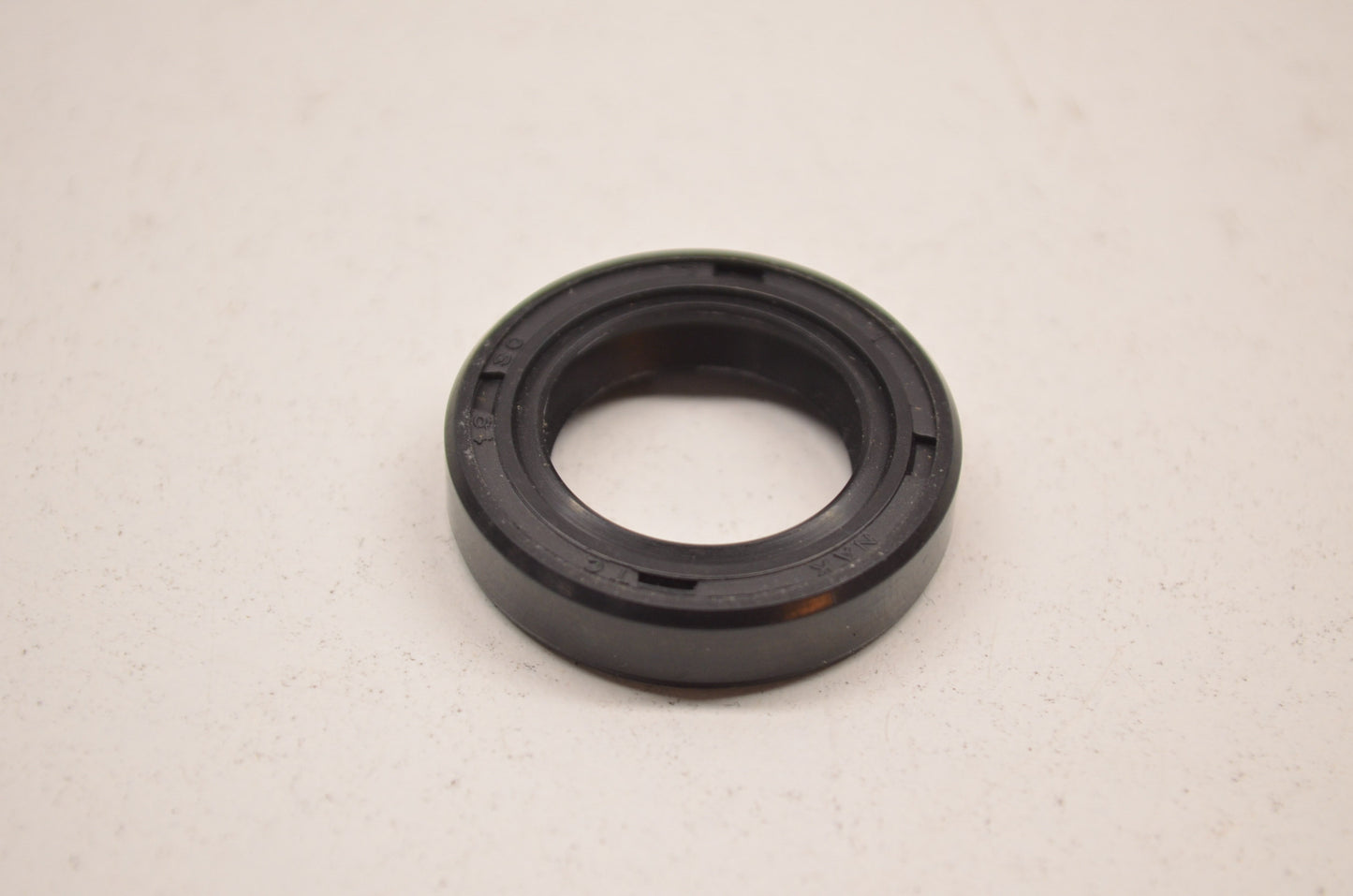 New NAK Oil Seal 19x30x7mm NOS