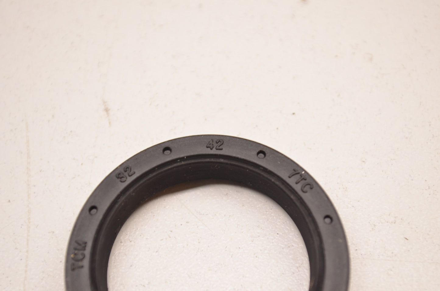 New TCM Oil Seal 32x42x7mm NOS