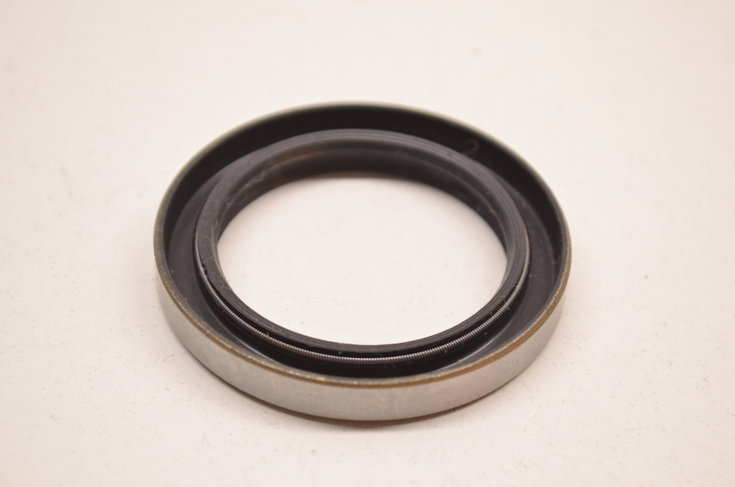 New EGL Oil Seal 38x52x7mm NOS